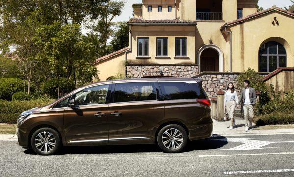 GAC GM8 Luxury MPV