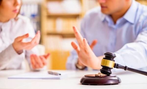 Hiện nay ly hôn khi không có đủ giấy tờ có được không?