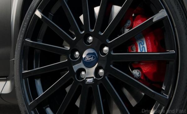 ford-focus-rs1