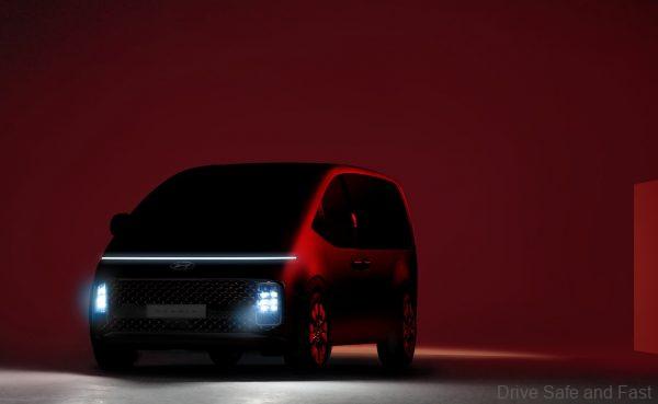 Hyundai STARIA Premium Spec exterior front