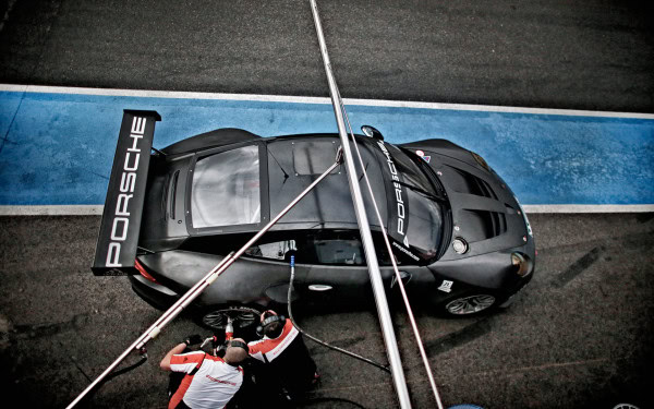 Porsche-911-RSR-12