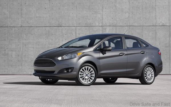 ford_fiesta_4-door_1