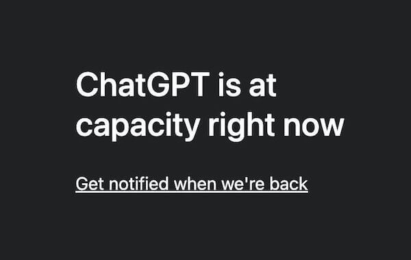 ChatGPT-is-at-capacity-right-now-error-message