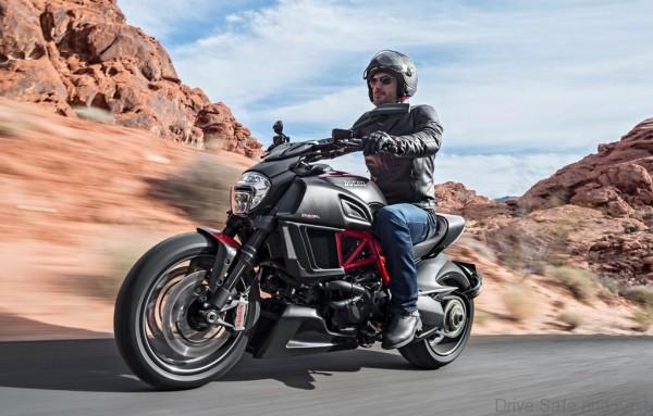 DIAVEL CARBON_0035