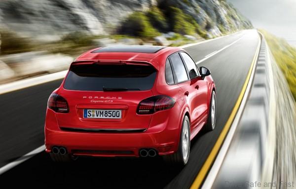 porsche cayenne handling3