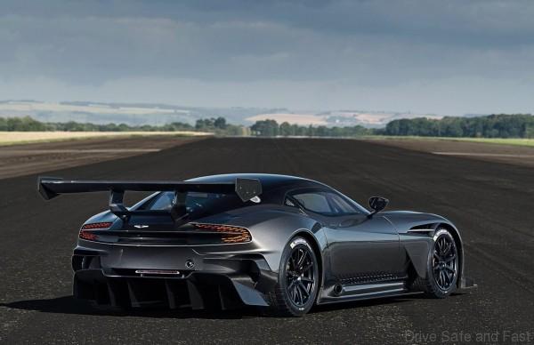 Aston_Martin-Vulcan_4