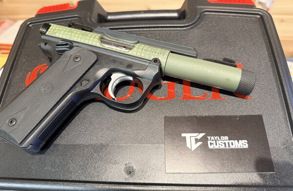 RUGER MARK IV 22/45 22LR PISTOL 4.4" T.B. BLACK/DESERT NIGHT CAMO 2-10RD MAGS - Image 5