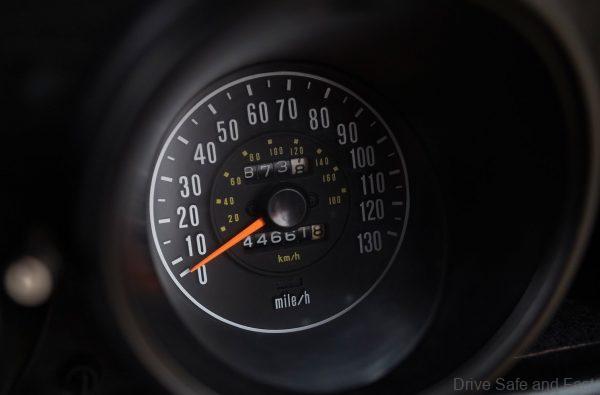 Mazda RX-3_speedometer