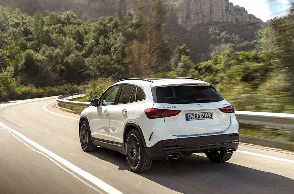 Mercedes-Benz GLA 2021_rear