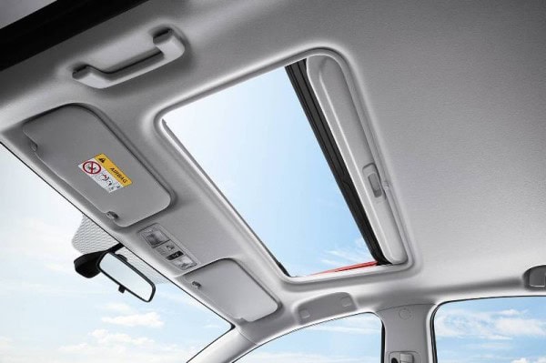 Mitsubishi Power Sunroof