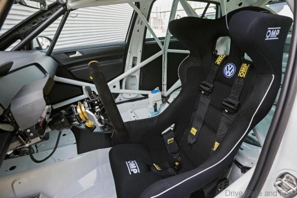 VW_GOLF_04