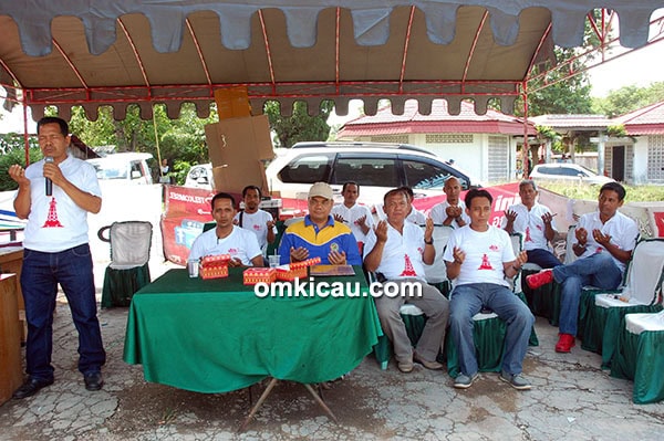 Pembacaan doa sebelum lomba