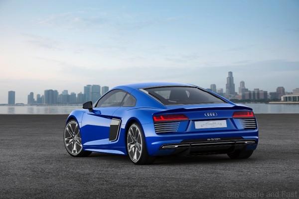 Audi-R8-3