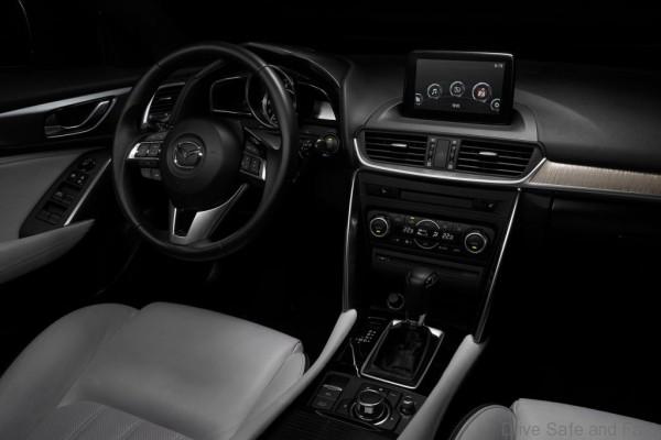 Mazda-CX-4-2017-1280-08