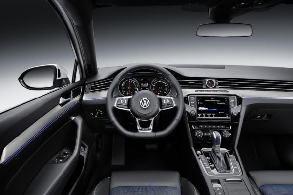 VW Passat_GTE_12