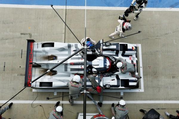 Porsche 919 Hybrid, Porsche Team: Romain Dumas, Neel Jani, Marc Lieb