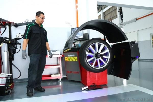 Corghi Blue Light Laser Wheel Alignment equipment_2