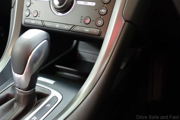 Ford-Mondeo-01