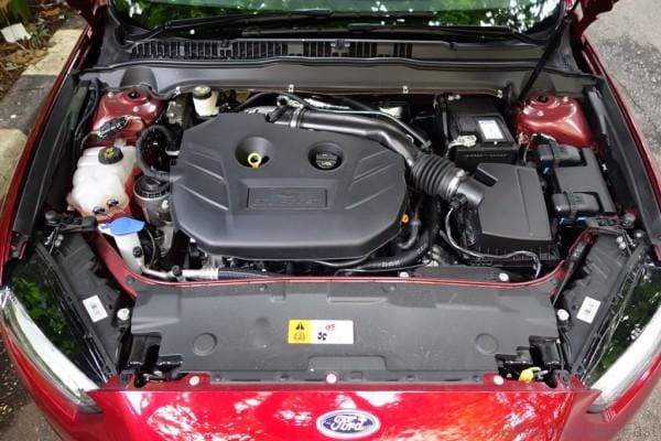 Ford-Mondeo-09