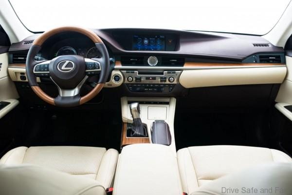 Lexus-Ex350-ES300h-6