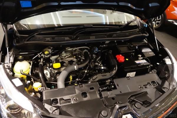 Renault-Captur-engine