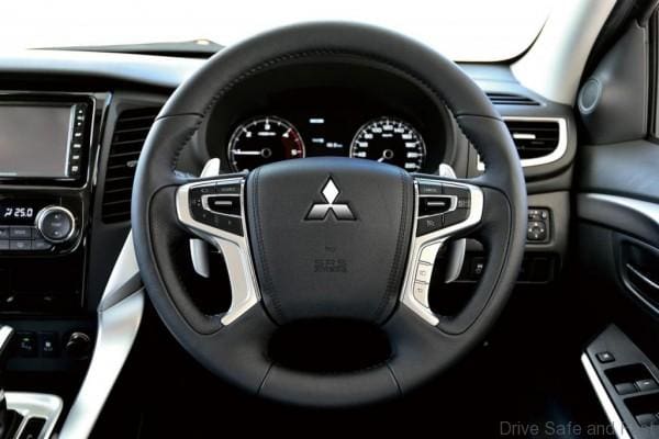 Mitsubishi Pajero Sport17