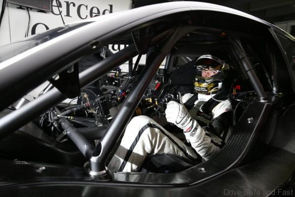 Mercedes-AMG C63 DTM 2015 (4)
