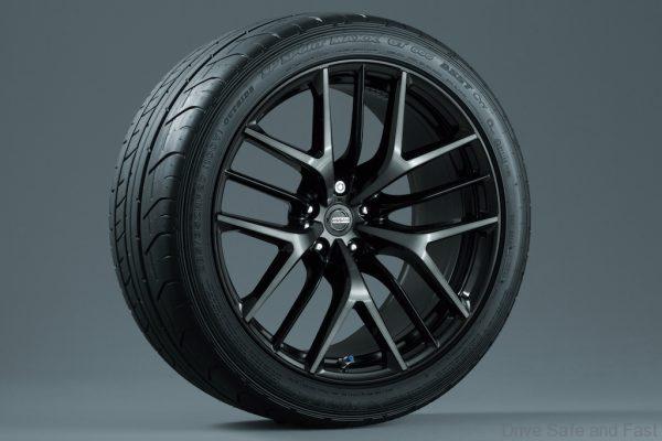 Nissan-GT-R-3