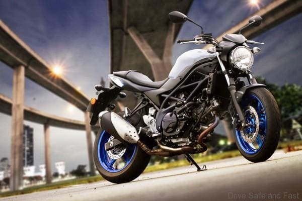 sv650al7_action_11