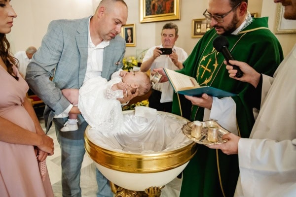 Podkowa Leśna reportaż z okazji chrztu w Kościele