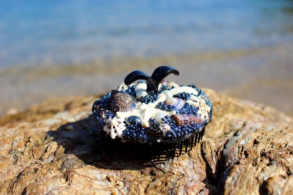 Brosse de sirène "Dark" - brosses de sirène - accessoires Galatée Merveilles - accessoires de sirène - accessoires coquillage - accessoires fantaisies
