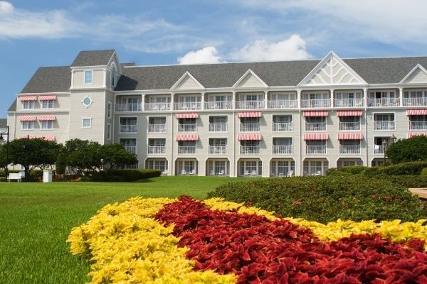 Where to Stay near Disney World: Top Hotels Close to Parks