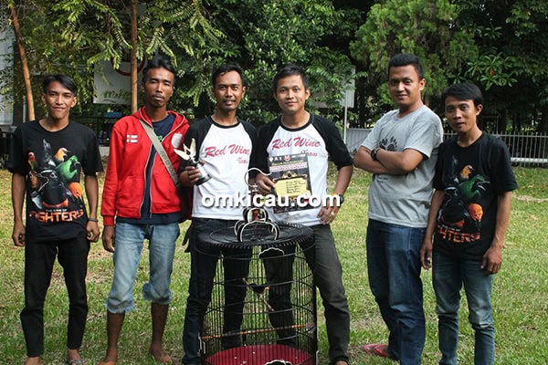 Om Wisnu dan murai batu Naga Mas