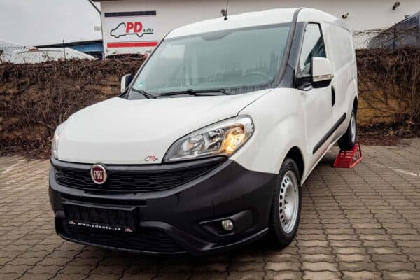 Fiat Doblo L2,KLIMAAUTOMATIC,VELKÉ RADIO,130 000KM,DPH
