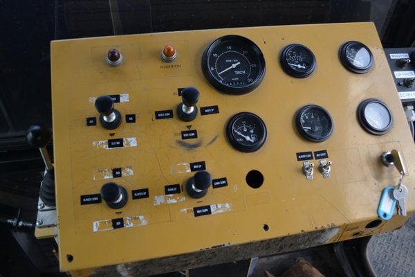 Wolfe 7000 Chain Trencher - Image 9