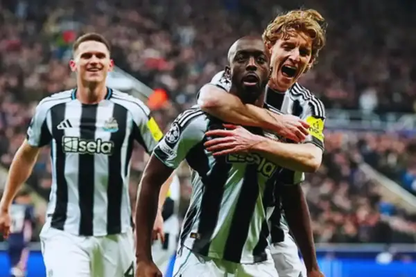 Newcastle 3-0 PSV