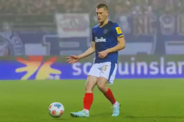 Holstein Kiel verspielt 2:0