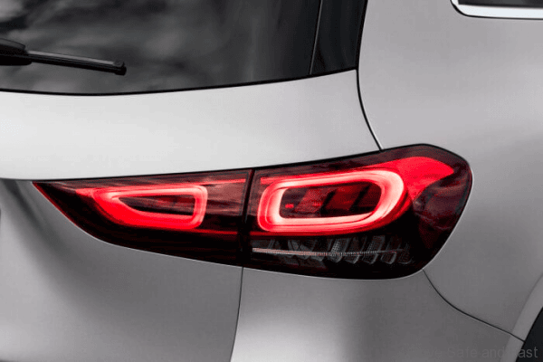 Mercedes-Benz GLA taillight