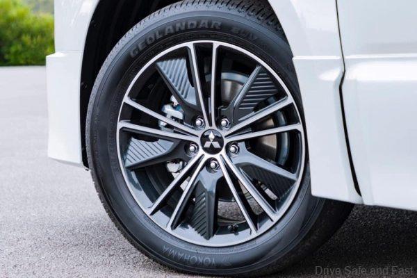 Mitsubishi Delica D:5_MPV_Alloy Wheel