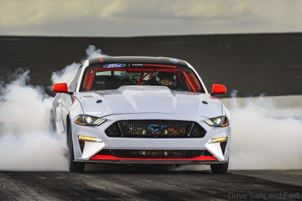 Mustang Cobra GT Electric Powered Supercar_racing