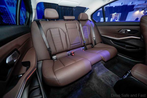 Legroom BMW 330Li M Sport CKD Malaysia