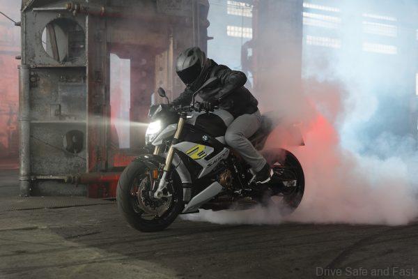 BMW S1000R