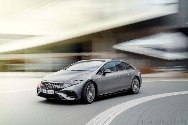 Mercedes-AMG EQS 53 4MATIC+ (combined electrical consumption (WLTP*): 23,9 - 21,5 kWh/100 km, combined CO2 emissions: 0 g/km); exterior: selenite grey magno, AMG night package, 53.3 cm (21-inch) AMG cross-spoke light-alloy wheels; interior: exclusive leather nappa space gey/black in motion