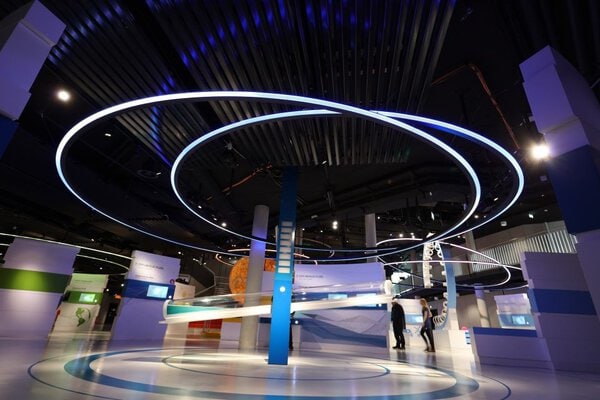 Loop-line Lichtdecke