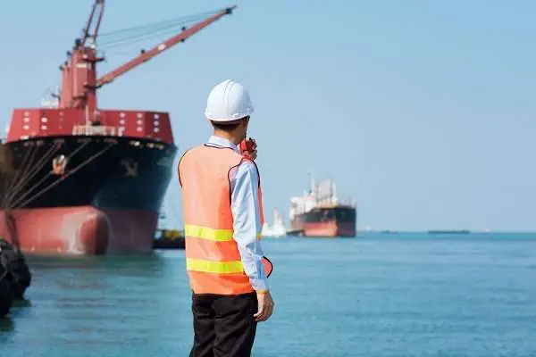 marine warranty surveyor