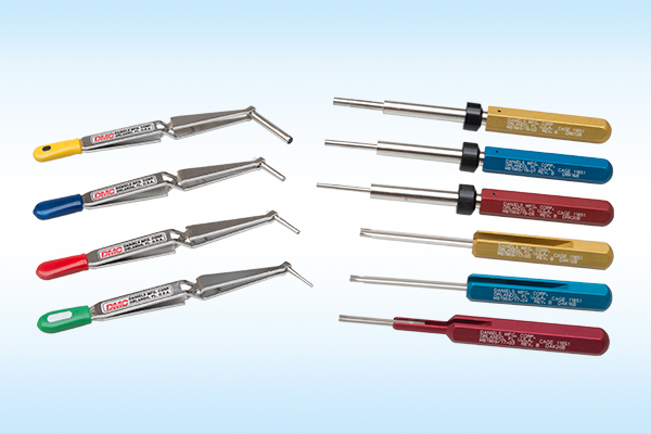 ビンテージ イタリア製 MOMO モモ ステアリング 36φ スウェード 旧車 MOMO（モモ） 日本正規品 ステアリング RETRO 36φ（レトロ360mm）品番