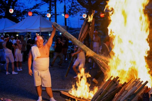 麓山の火祭り