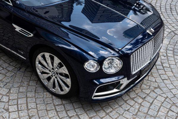 Bentley Flying Spur_nose