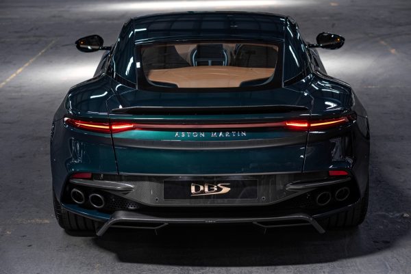 Aston Martin DBS Superleggera