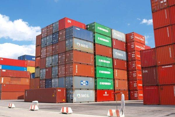 Gil stauffer | grupaje a canarias: ¿qué es un transporte en grupaje y qué implica en una mudanza?